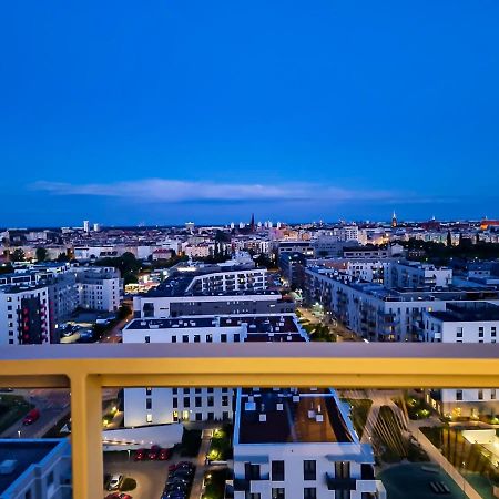 Lux Apartment Amazing View Вроцлав Екстериор снимка